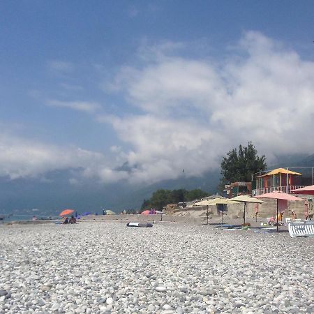 Na Shapsug Guest House Gagra Dış mekan fotoğraf
