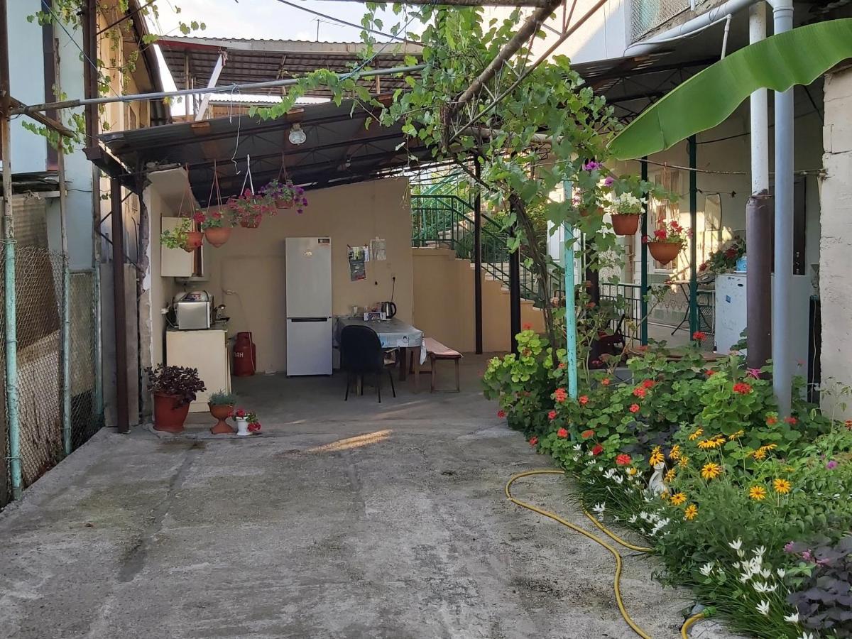 Na Shapsug Guest House Gagra Dış mekan fotoğraf