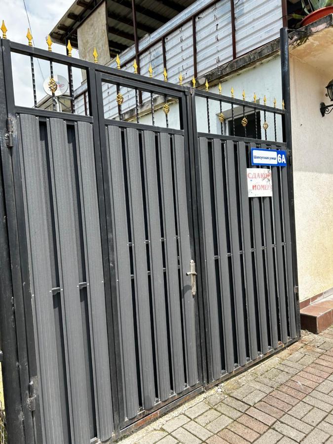 Na Shapsug Guest House Gagra Dış mekan fotoğraf