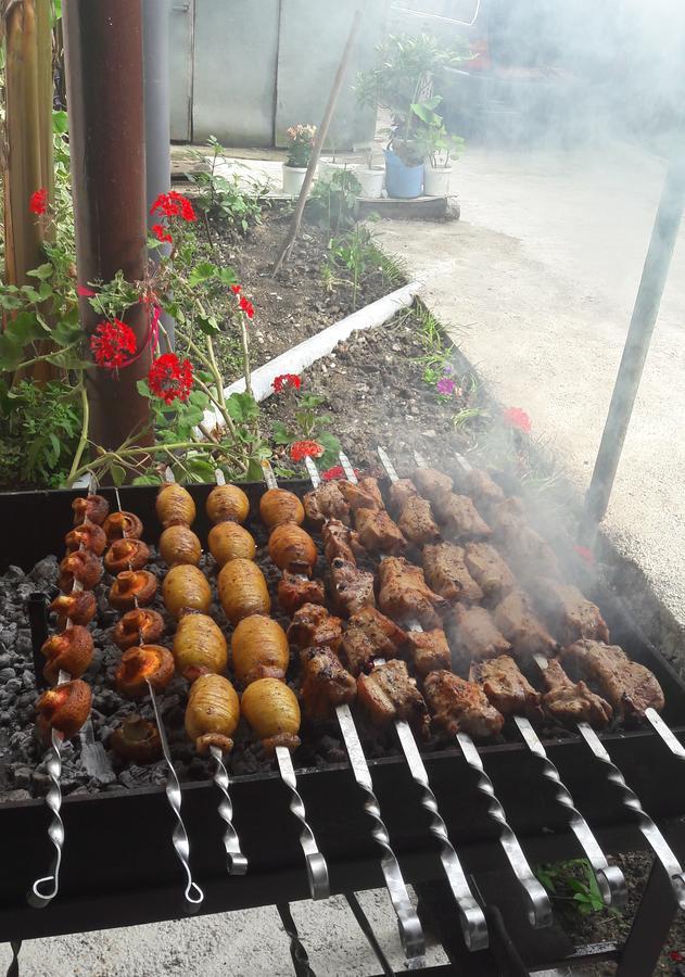 Na Shapsug Guest House Gagra Dış mekan fotoğraf